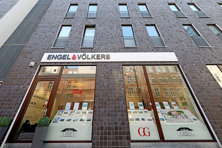 Engel & Völkers - 𝗜𝗺𝗺𝗼𝗯𝗶𝗹𝗶𝗲𝗻𝗺𝗮𝗸𝗹𝗲𝗿 𝗛𝗮𝗺𝗯𝘂𝗿𝗴 𝗛𝗮𝗿𝗯𝘂𝗿𝗴