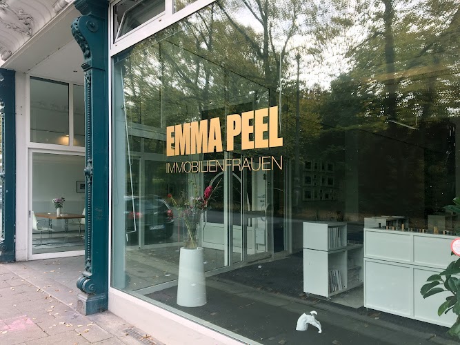 Emma Peel Immobilienfrauen Petra Krüger