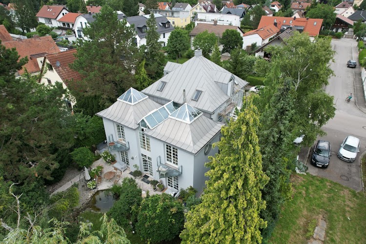 LS Real Estate GmbH