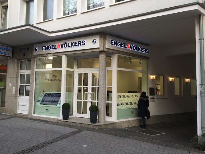 𝗜𝗠𝗠𝗢𝗕𝗜𝗟𝗜𝗘𝗡𝗠𝗔𝗞𝗟𝗘𝗥 𝗦𝗖𝗛𝗪𝗘𝗥𝗧𝗘 - Engel & Völkers Immobilien Schwerte